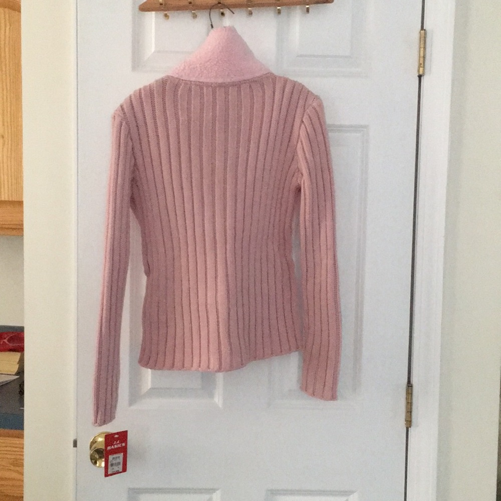 Sweater - Picture 2 of 7